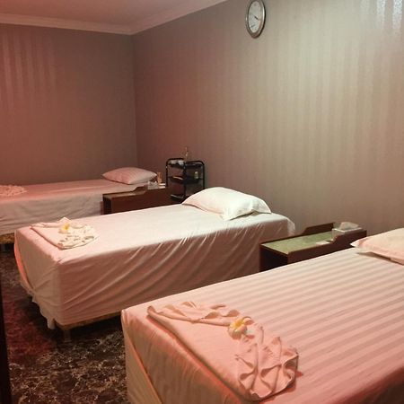 Apollo Hotel Rangun Zewnętrze zdjęcie