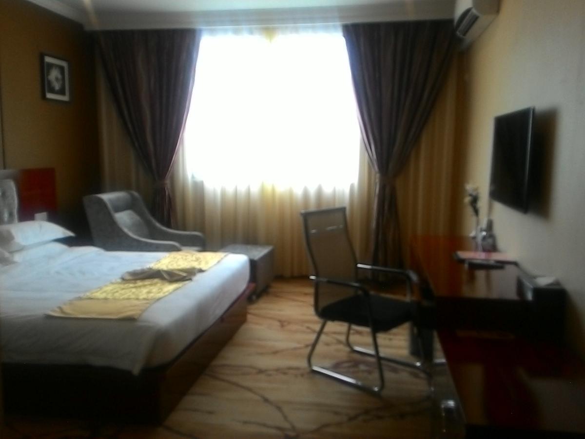 Apollo Hotel Rangun Zewnętrze zdjęcie
