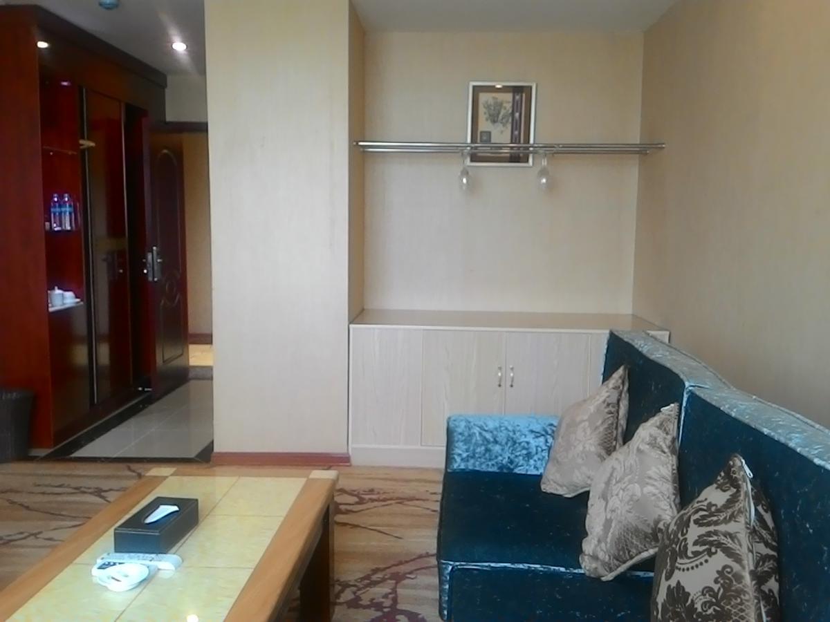 Apollo Hotel Rangun Zewnętrze zdjęcie