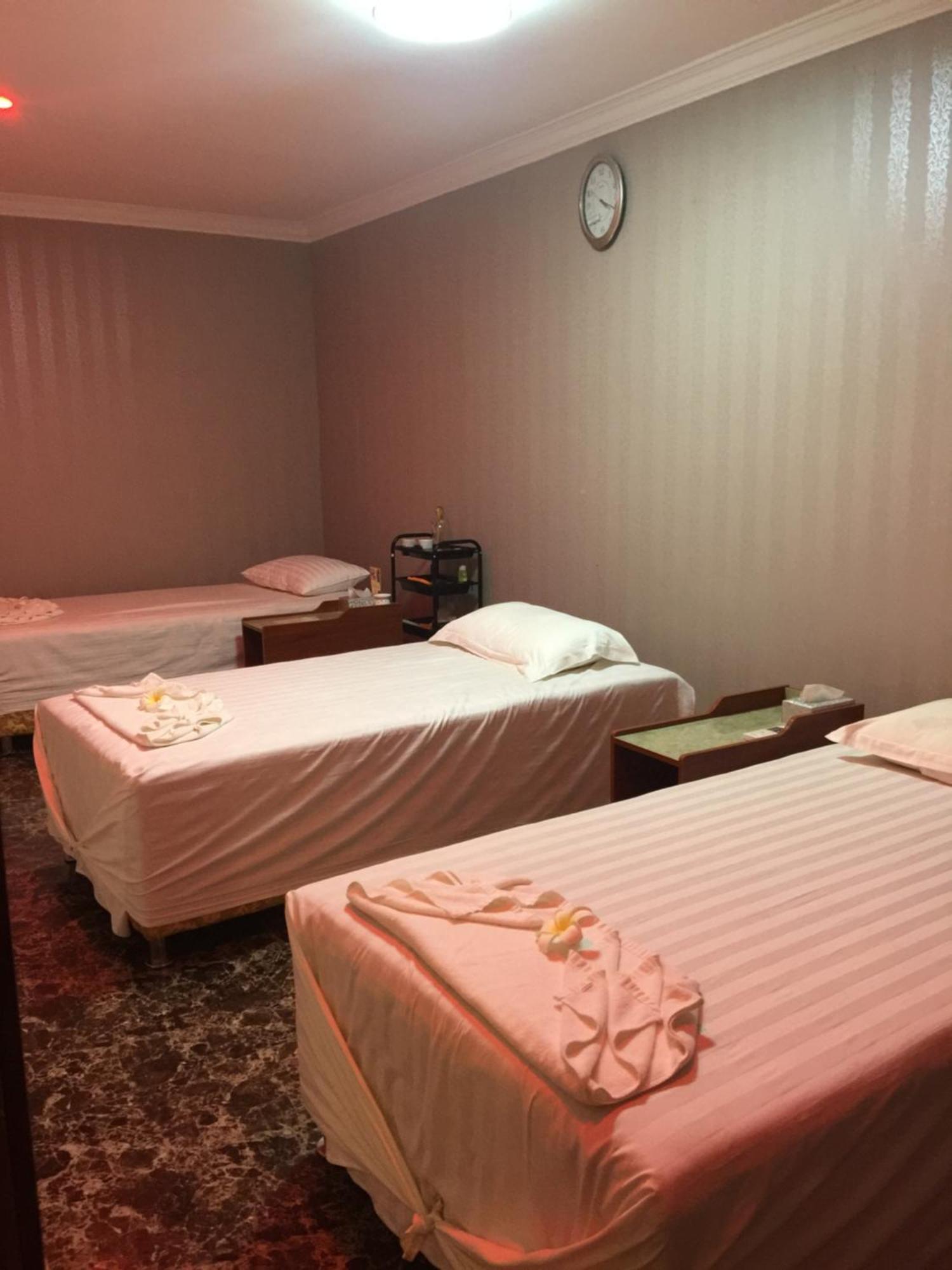 Apollo Hotel Rangun Zewnętrze zdjęcie
